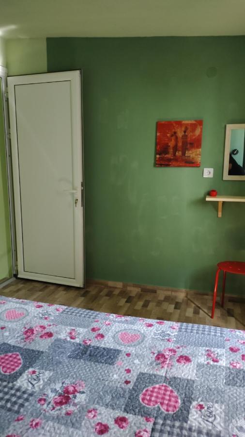 Persefoni Rooms Apartments & Mezonetes Торони Екстериор снимка
