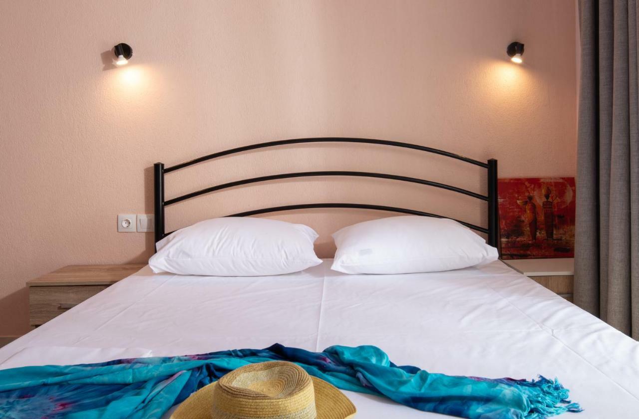 Persefoni Rooms Apartments & Mezonetes Торони Екстериор снимка