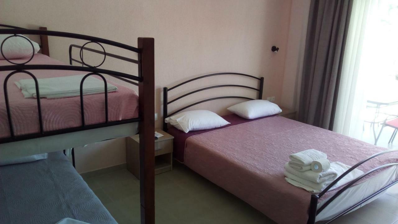 Persefoni Rooms Apartments & Mezonetes Торони Екстериор снимка